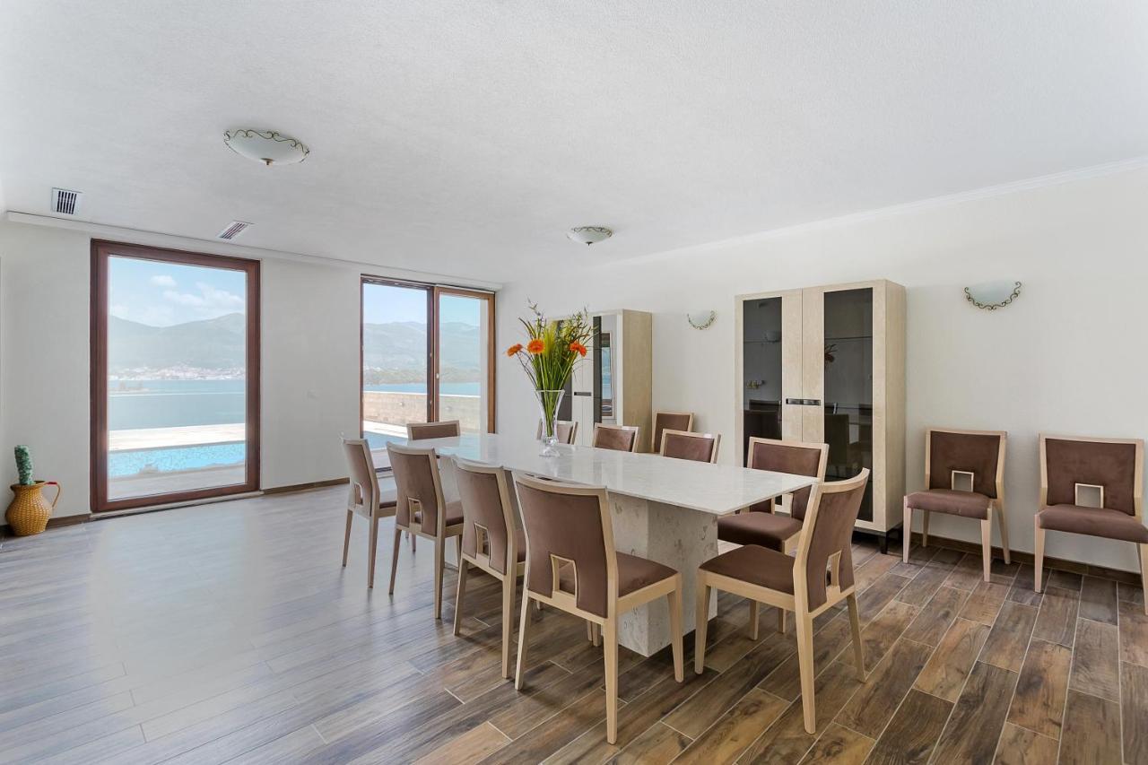 Villa Semiramis Tivat Luaran gambar