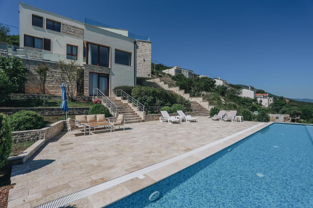 Villa Semiramis Tivat Luaran gambar