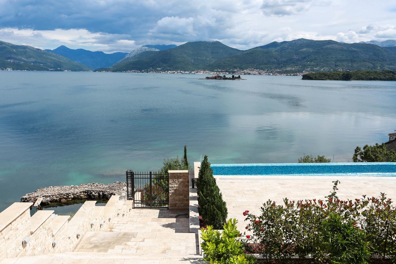 Villa Semiramis Tivat Luaran gambar